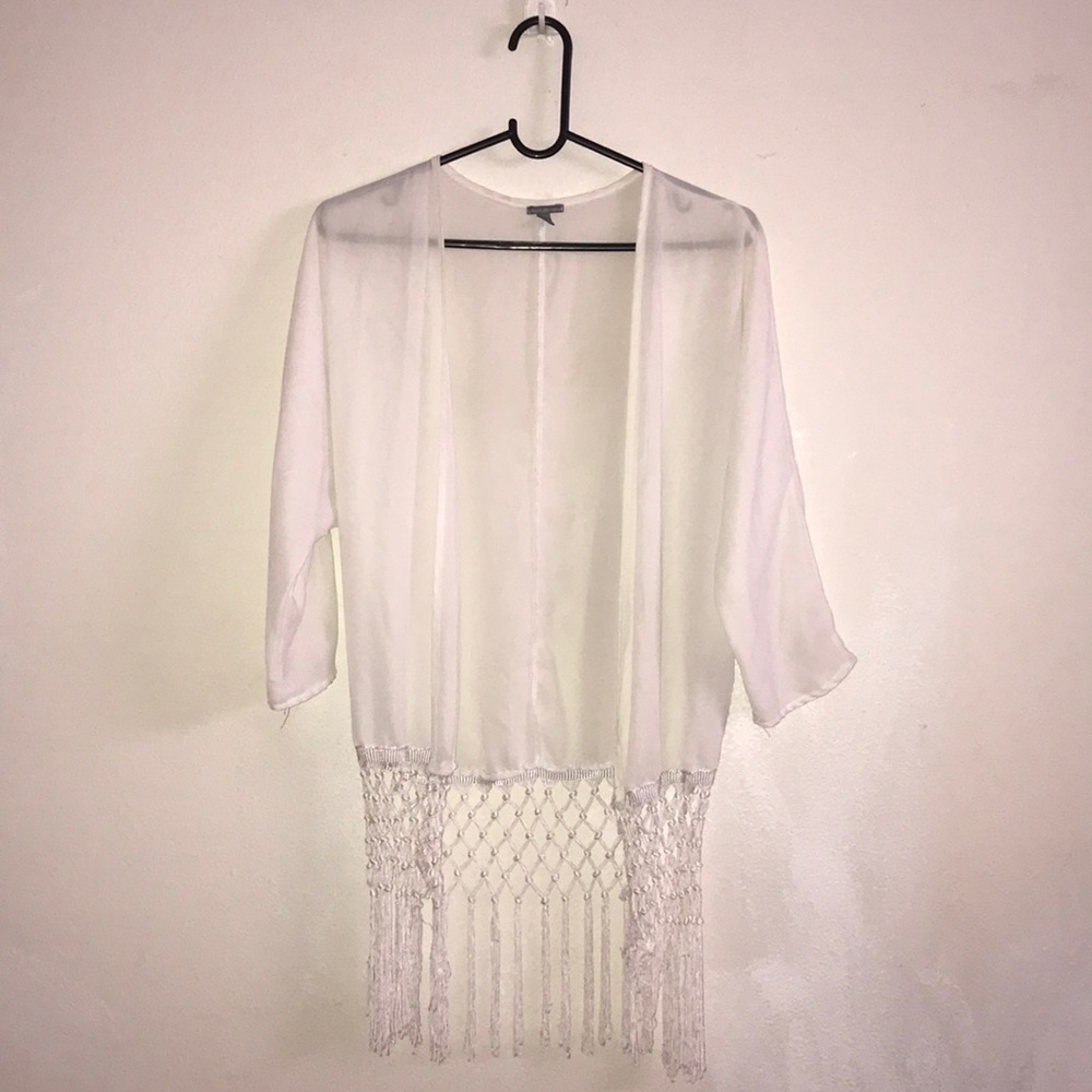 CHARLOTTE RUSSE Sheer Fringe Kimono